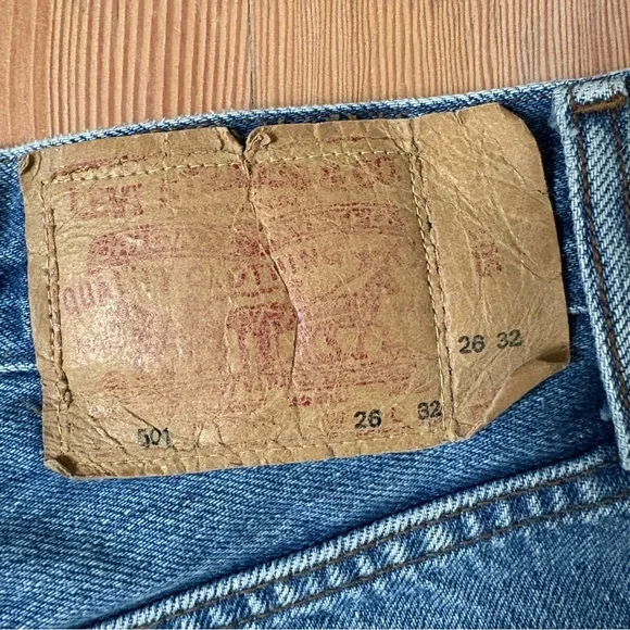 Vintage Levi’s 501 Blue Jeans Raw Hem - Picture 4 of 16